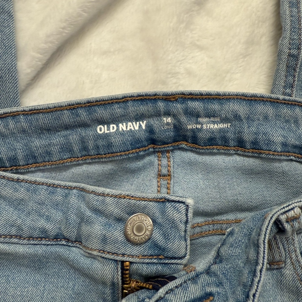 Old Navy Wow Straight Jean